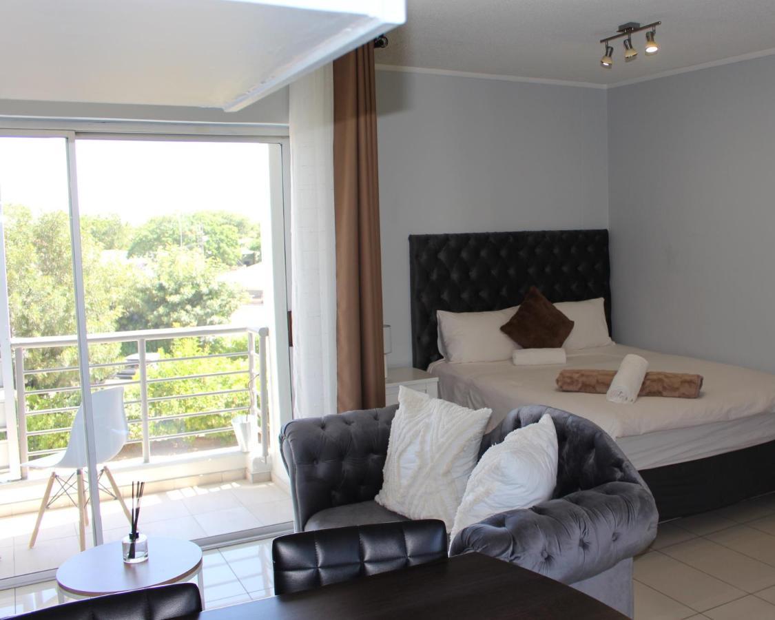 Abigail'S Studio Apartment @ Trift Tower Windhoek Eksteriør bilde
